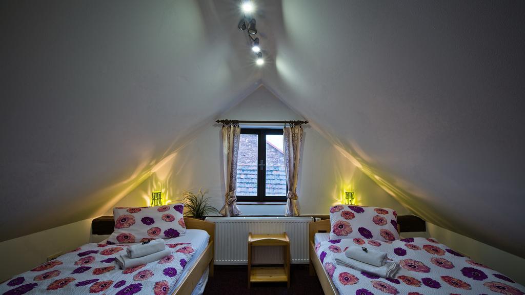 Apartmany V Podzamci Mělník エクステリア 写真