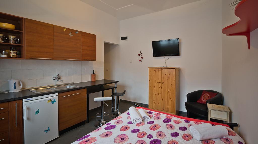 Apartmany V Podzamci Mělník エクステリア 写真