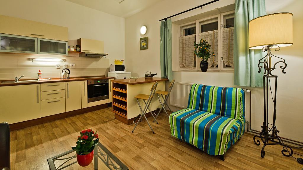 Apartmany V Podzamci Mělník エクステリア 写真